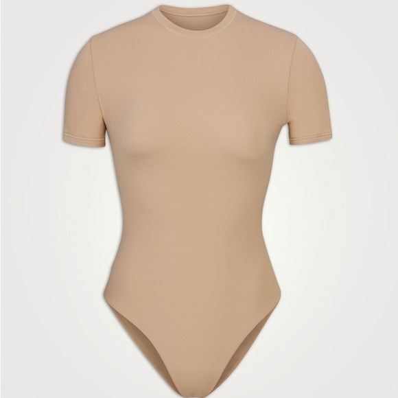 Skims Tan T shirt Bodysuit - Picture 2 of 5